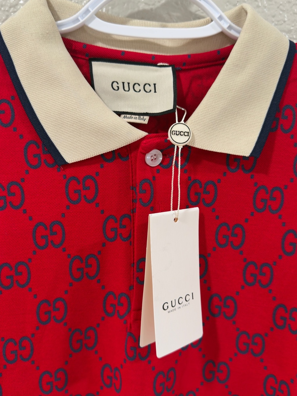 Gucci Red Polo with Navy GG Monogram and Cream Contrast Collar - Picture 2 of 5